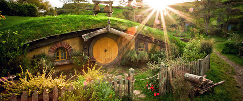 http://www.hobbitontours.com/Portals/0/Templates/hobbiton/General/tumblr_myw11l3wcU1tootr2o4_1280.jpg