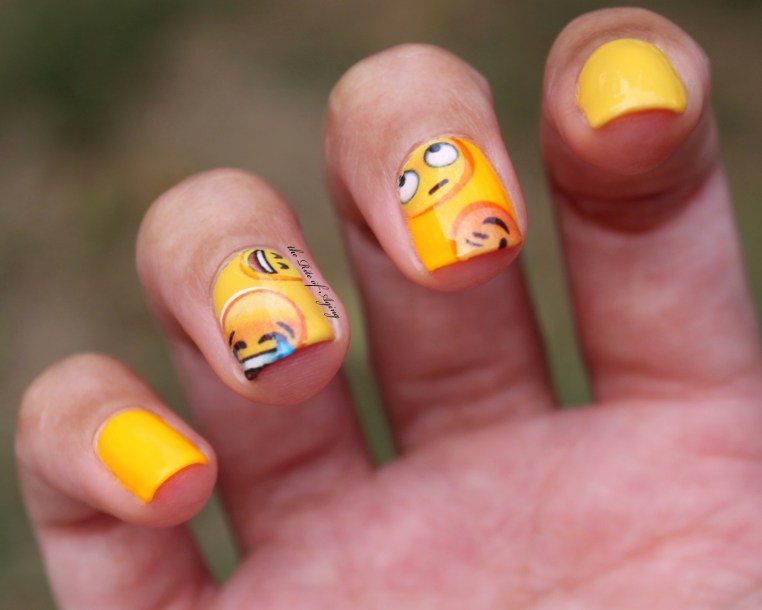31 Day Global Nail Art Challenge (#31DC2016) - Day 3: Yellow Water Decal Nails