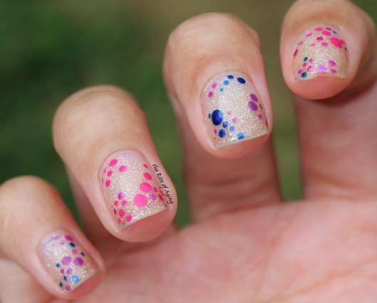 31 Day Nail Art Challenge (September 2017 - #31DC2017) Delicate Polka Dot Nail Art