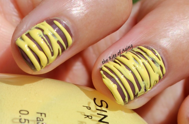 31 Day Nail Art Challenge (September 2017 - #31DC2017) Sugar-Spun Stripes Nail Art